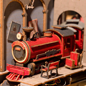 Back To The Future III (Jules Verne Time Train) Station Scene - DIY Book Nook Kit