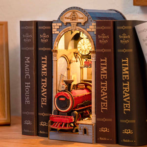 Back To The Future III (Jules Verne Time Train) Station Scene - DIY Book Nook Kit