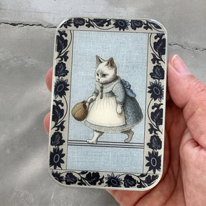Kitty notions tin: Small