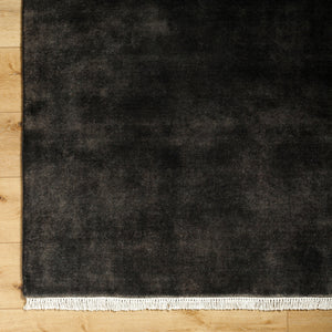 Evergreen Rug in Charcoal