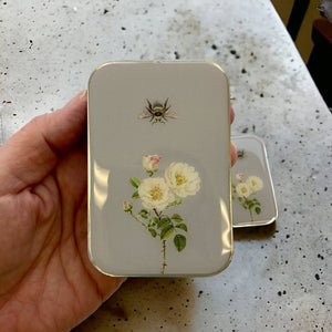 Bee and Rose stitch marker tin: Small