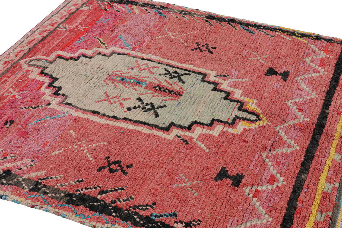 Taupe Medallion on Pink - Moroccan Shag Area Rug