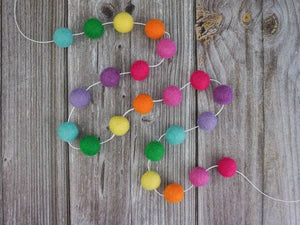 Perfect Rainbow Felt pompom Garland - 7ft