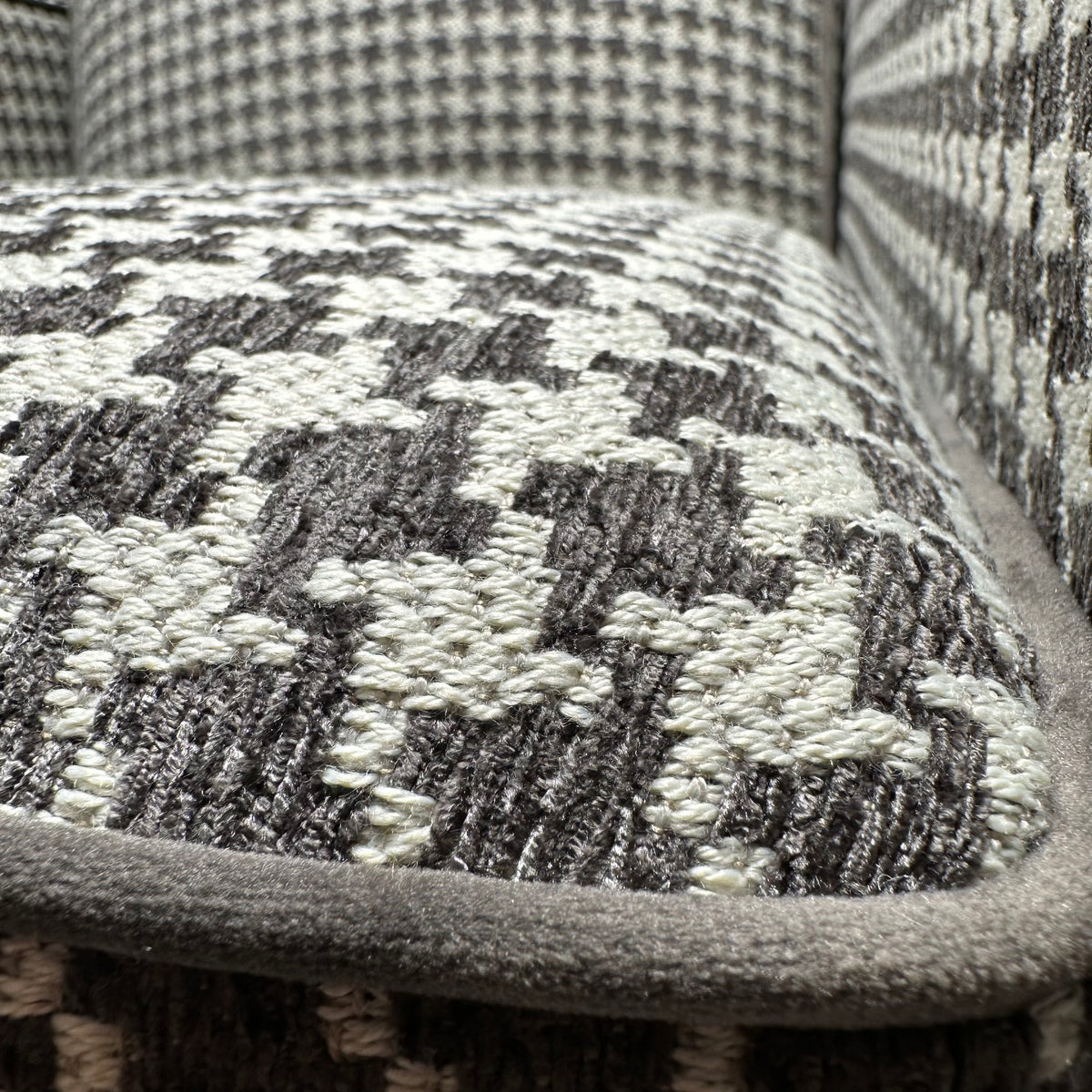 Eddie Motorized Recliner