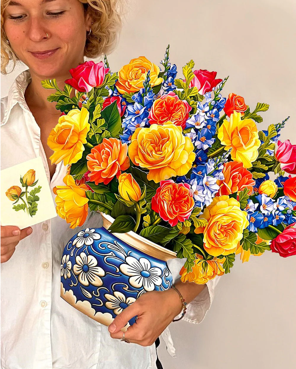 Grande Roses Pop-Up Bouquet