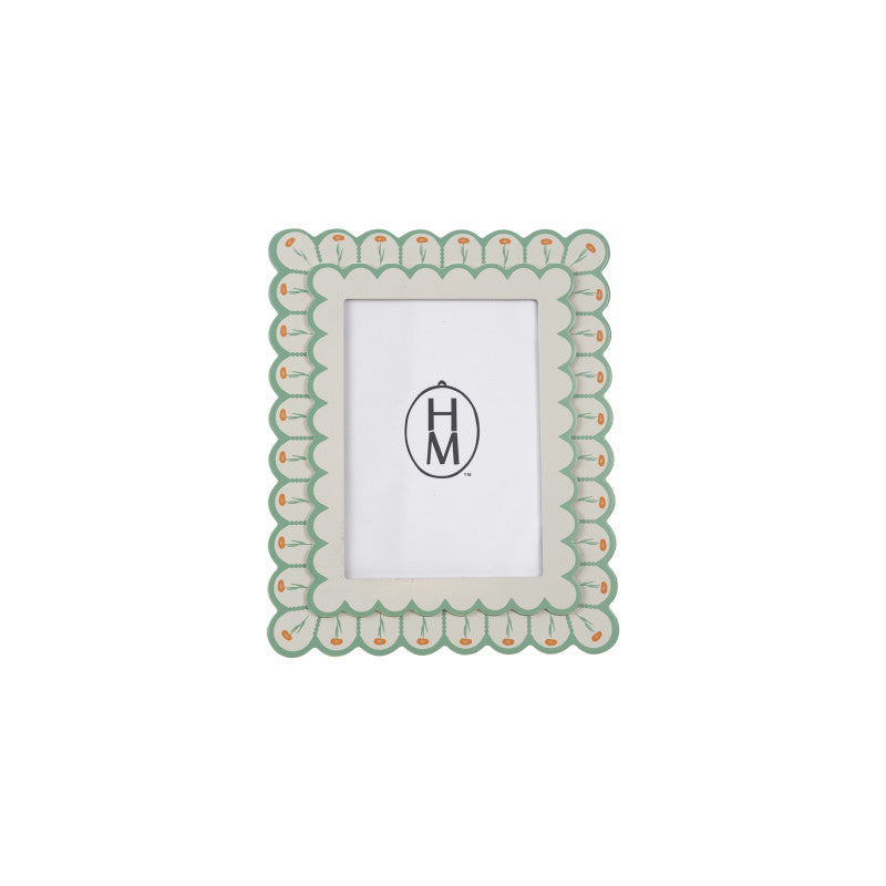 Scalloped Rectangle Picture Frame - 5" X 7"