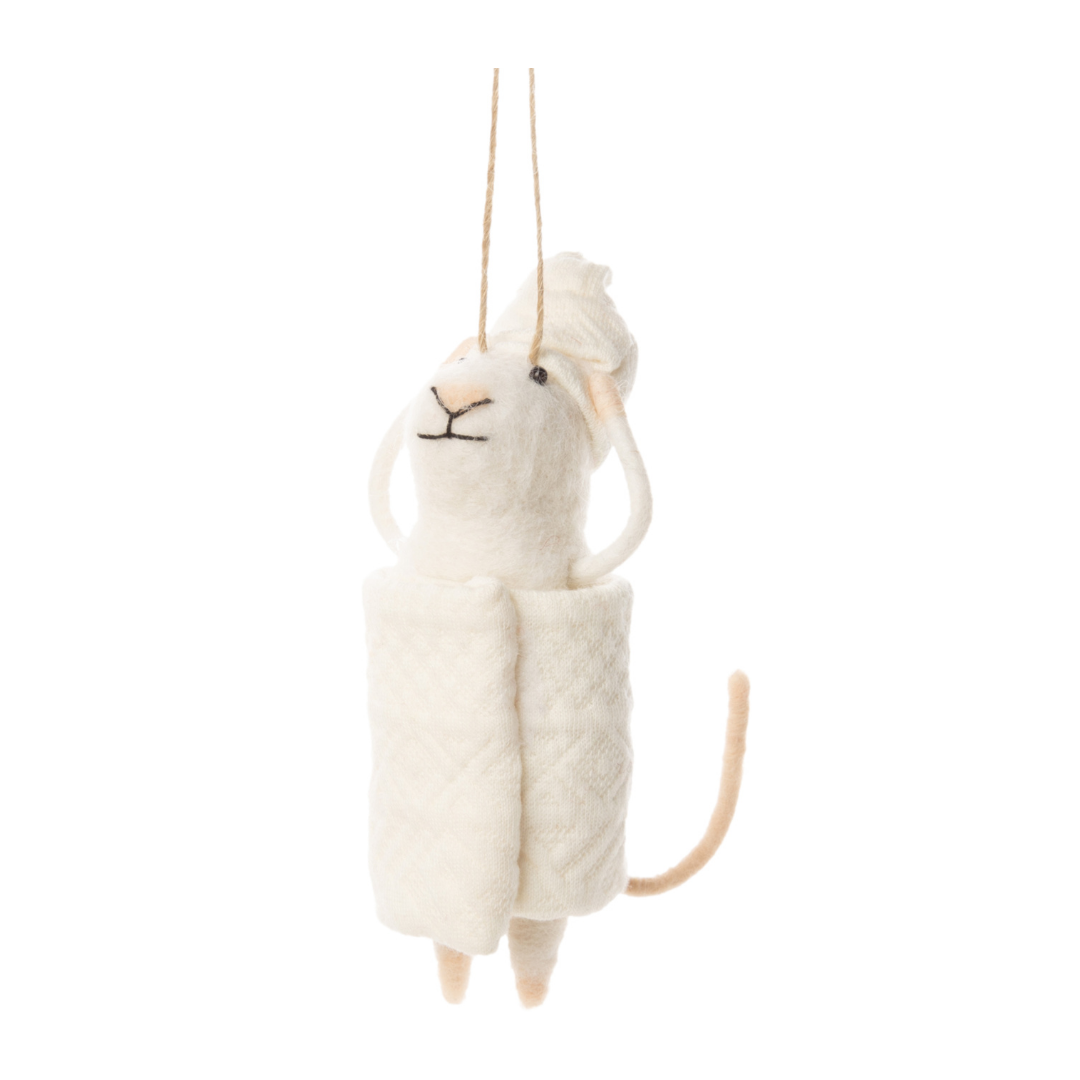 Felt mouse ornament in towel.