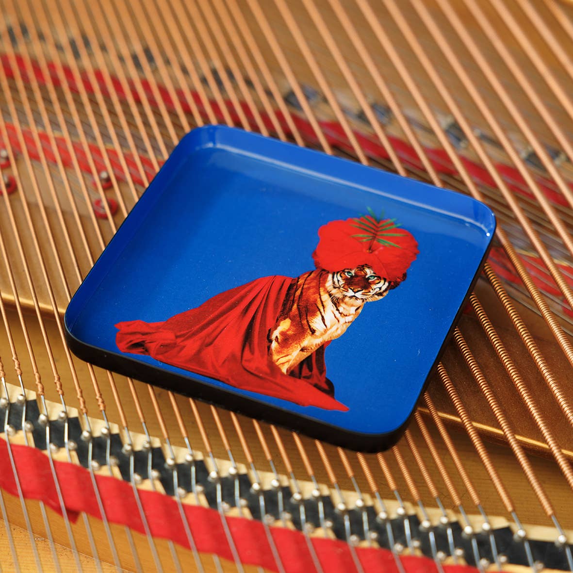 Fakir Catchall Metal Tray