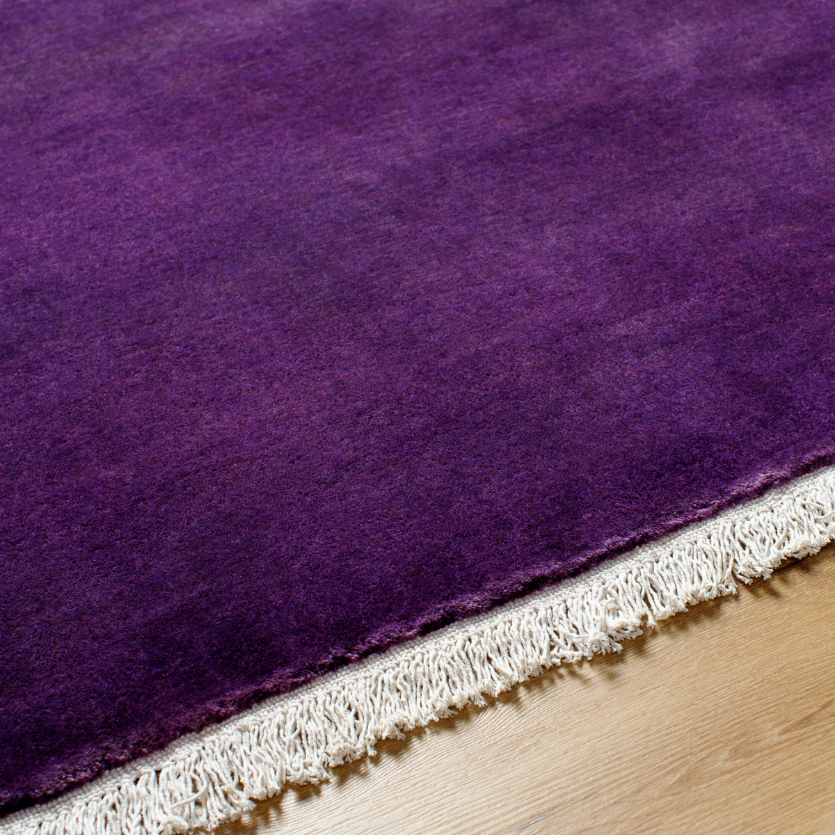 Evergreen Rug in Violet