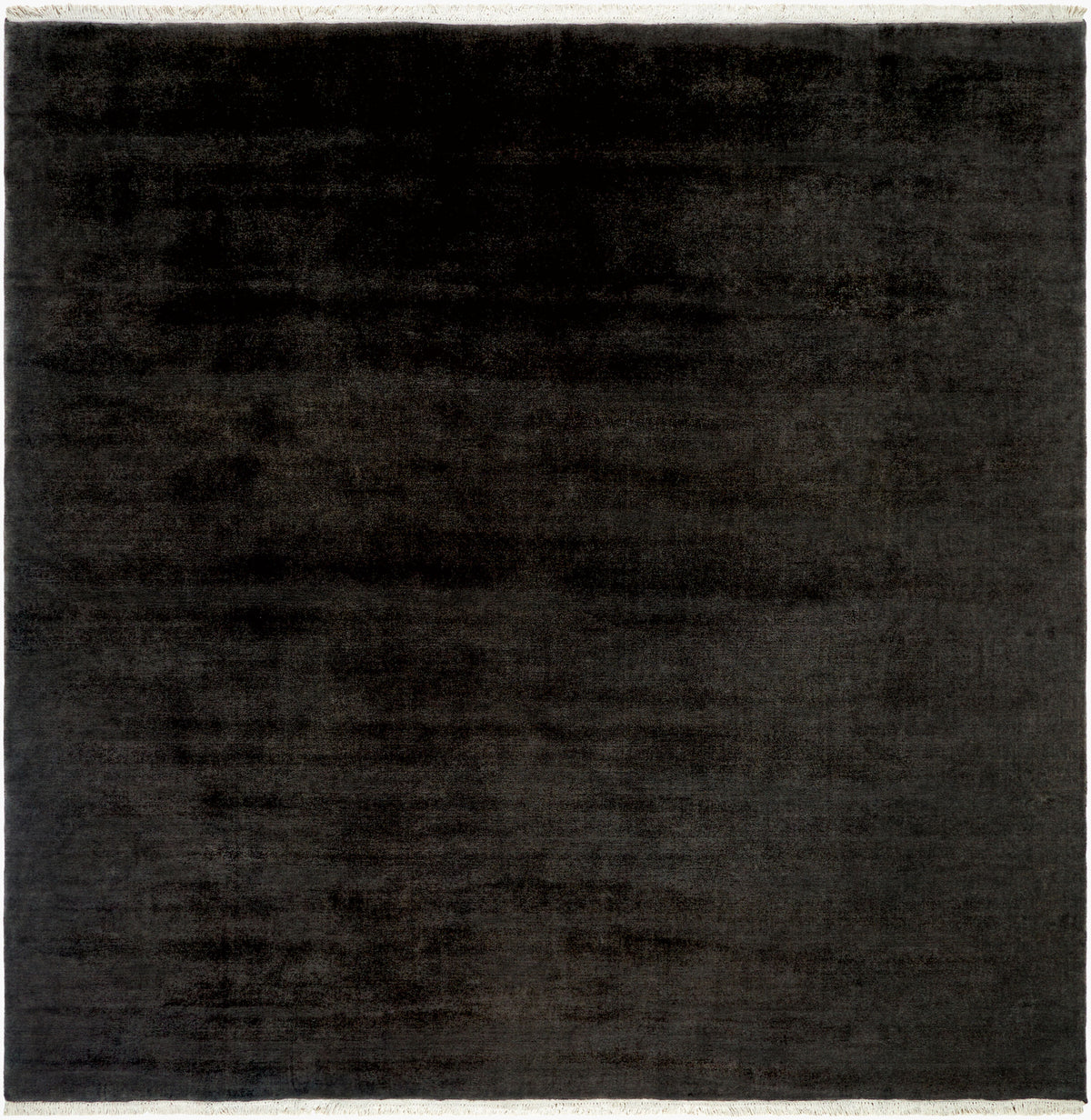 Evergreen Rug in Charcoal