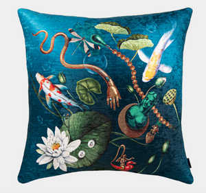 Koi Hand - Muzaluci Velvet Pillow