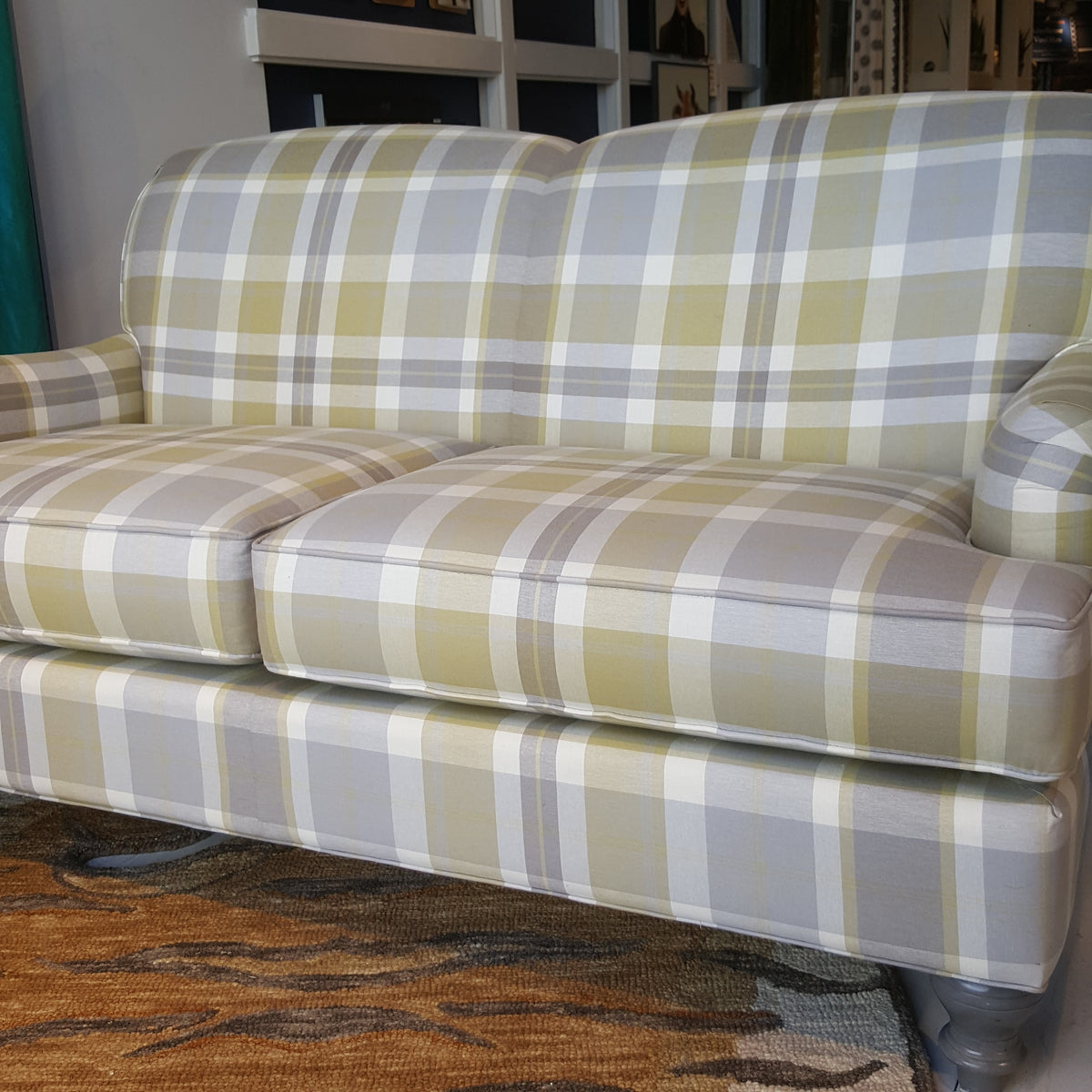 Mercer Loveseat