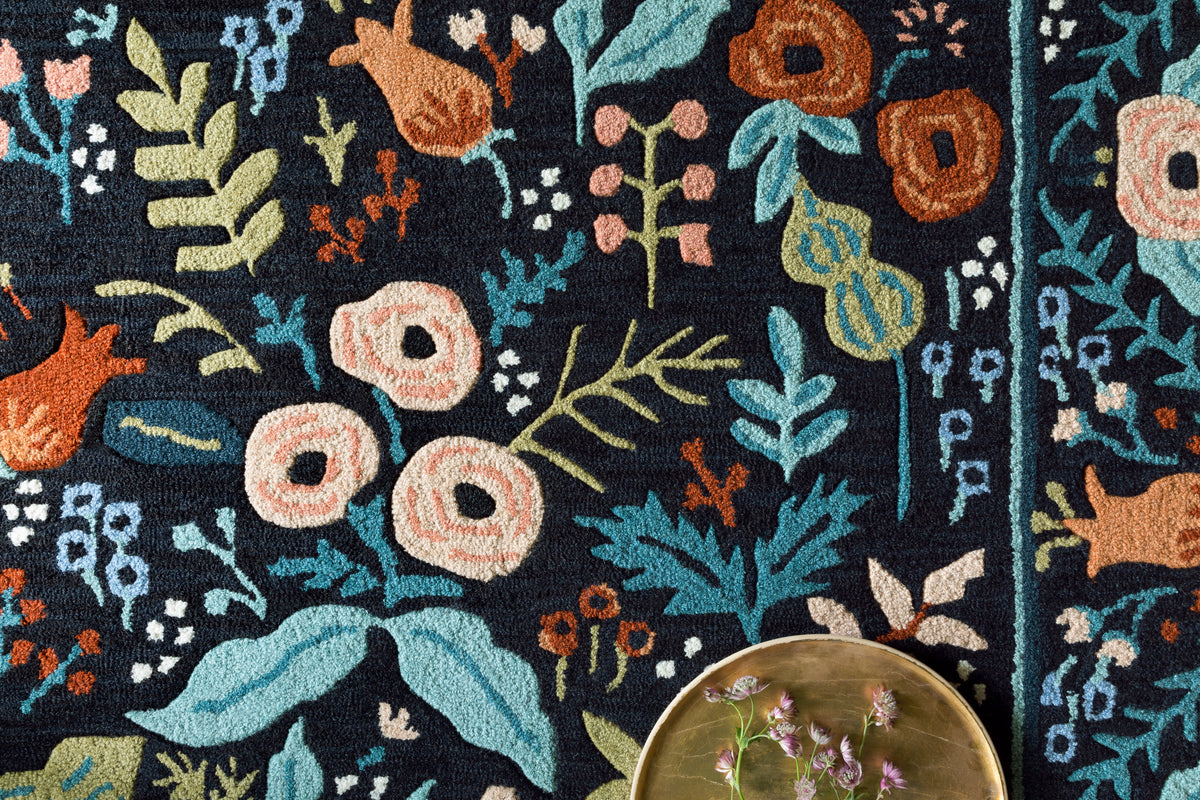 'Les Fleurs' Black Floral Rug