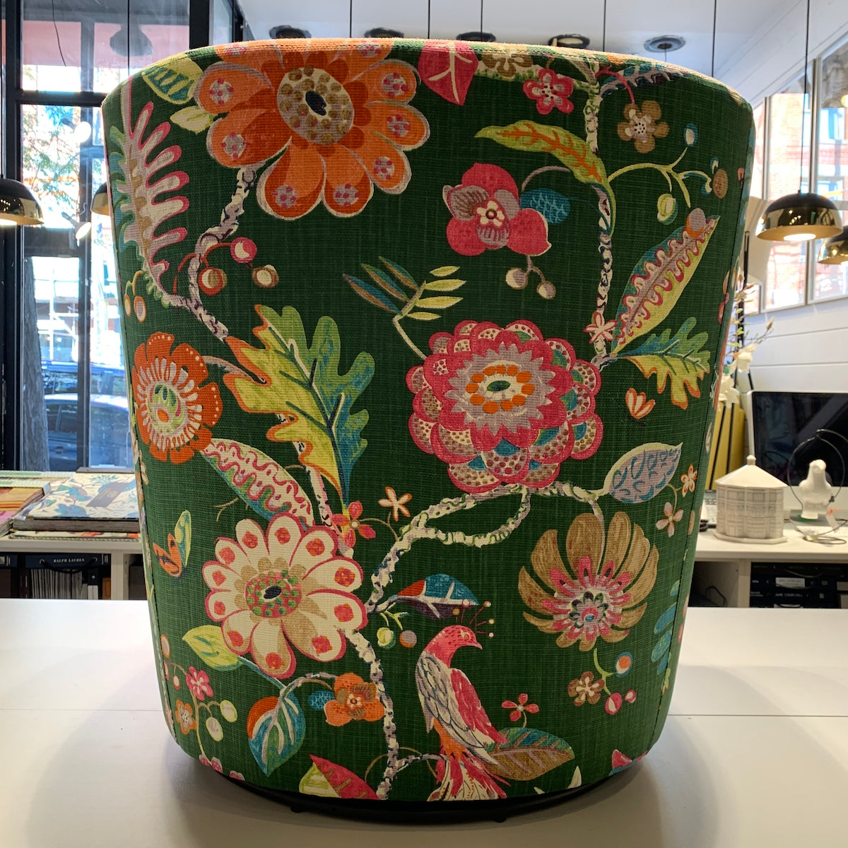 Spade Swivel Chair - SOLD